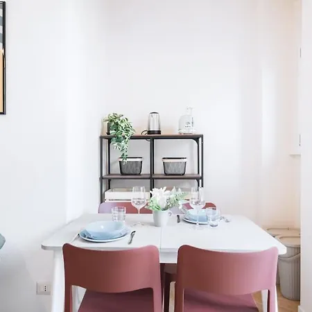 Easylife - With Balcony Near Navigli * Milano